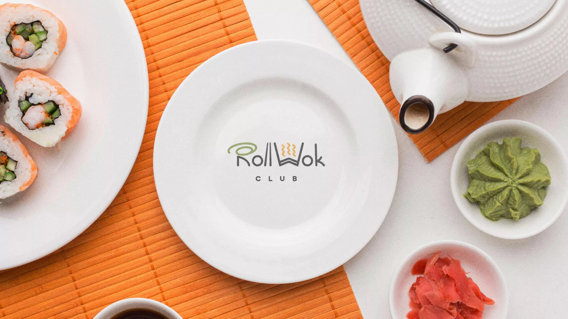 Разработка логотипа и фирменного стиля в Карабаново для суши-бара «Roll Wok Club» Разработка логотипа и фирменного стиля в Карабаново для суши-бара «Roll Wok Club»